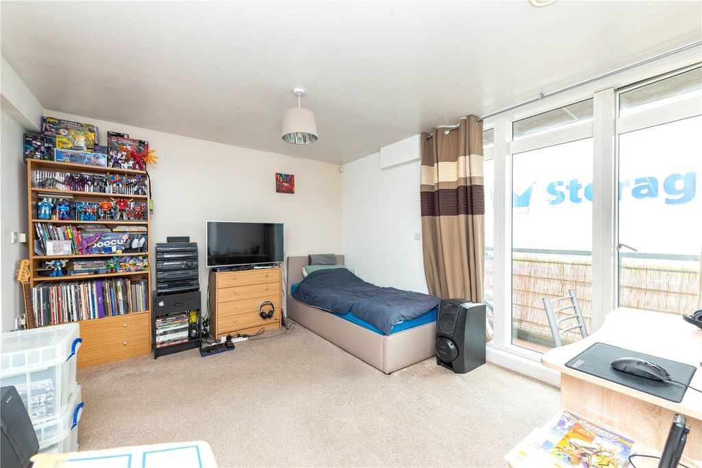 Property photo 2 of 6 Picture No. 07