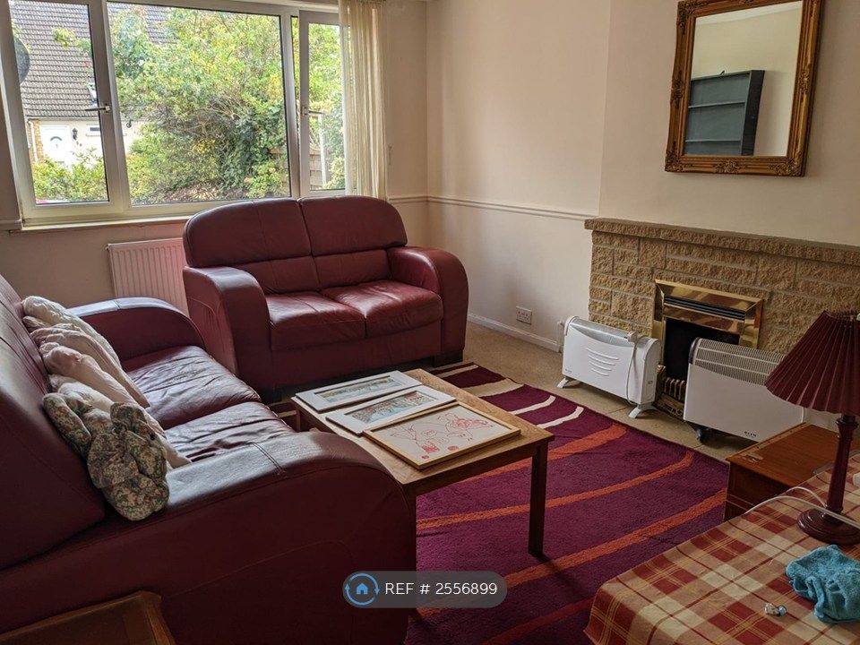 Property photo 3 of 9 Sitting Room