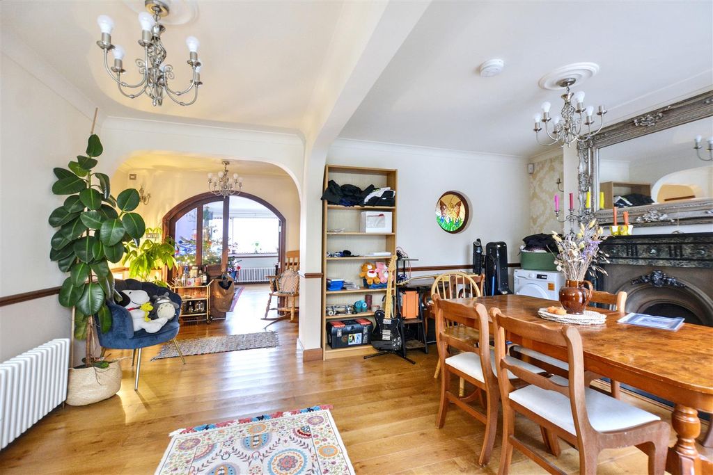 Property photo 3 of 16 Dining Area_2.Jpeg