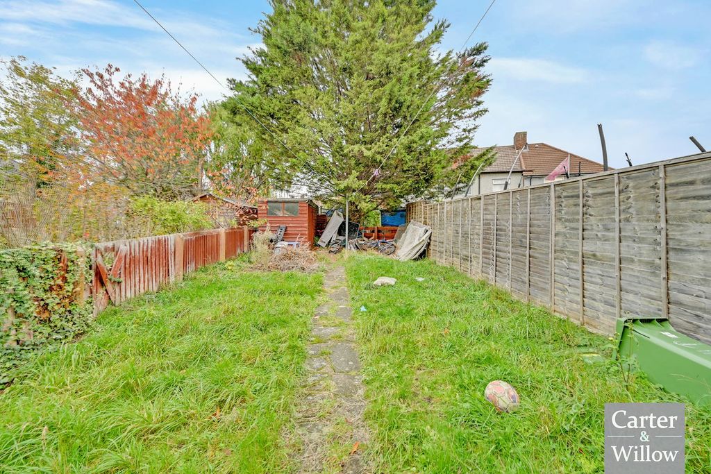 Property photo 3 of 13