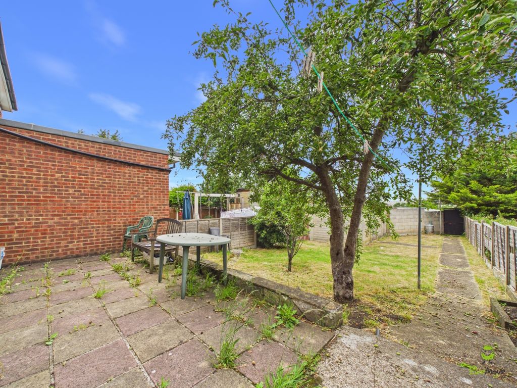 Property photo 1 of 16 Cam02615G0-Pr0222-Still013