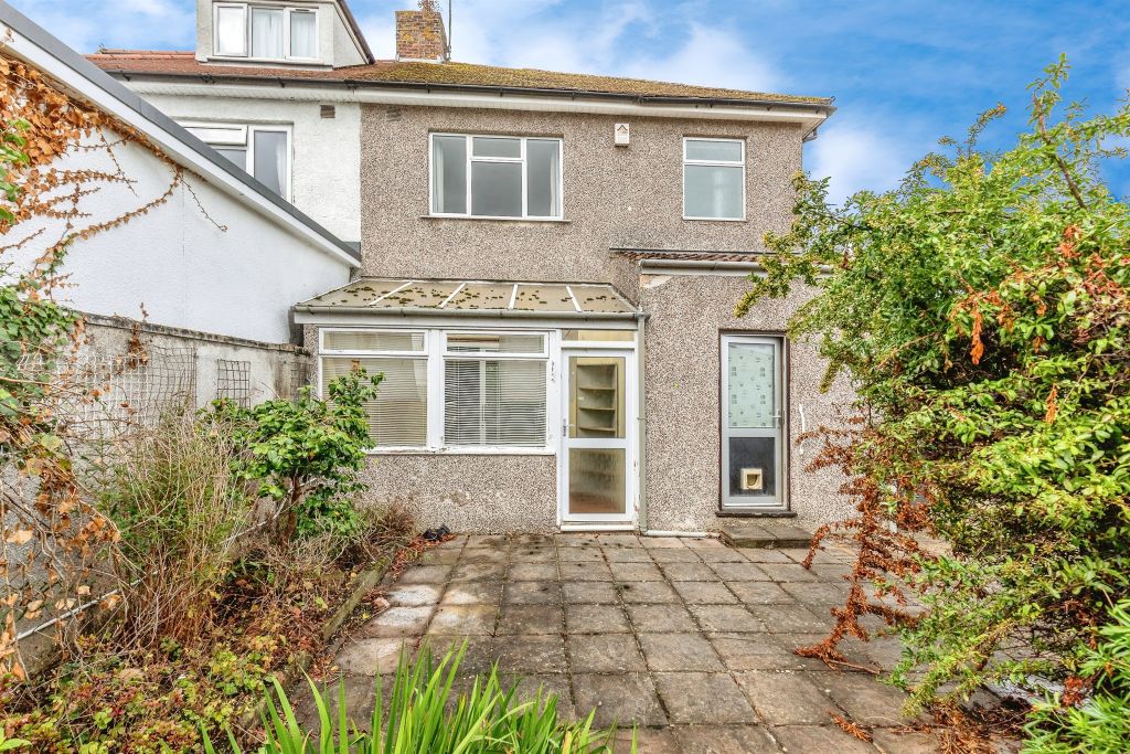 Property photo 2 of 16