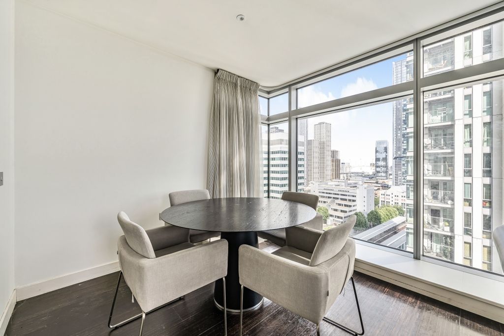 Property photo 3 of 20 1324670-17-68754A...