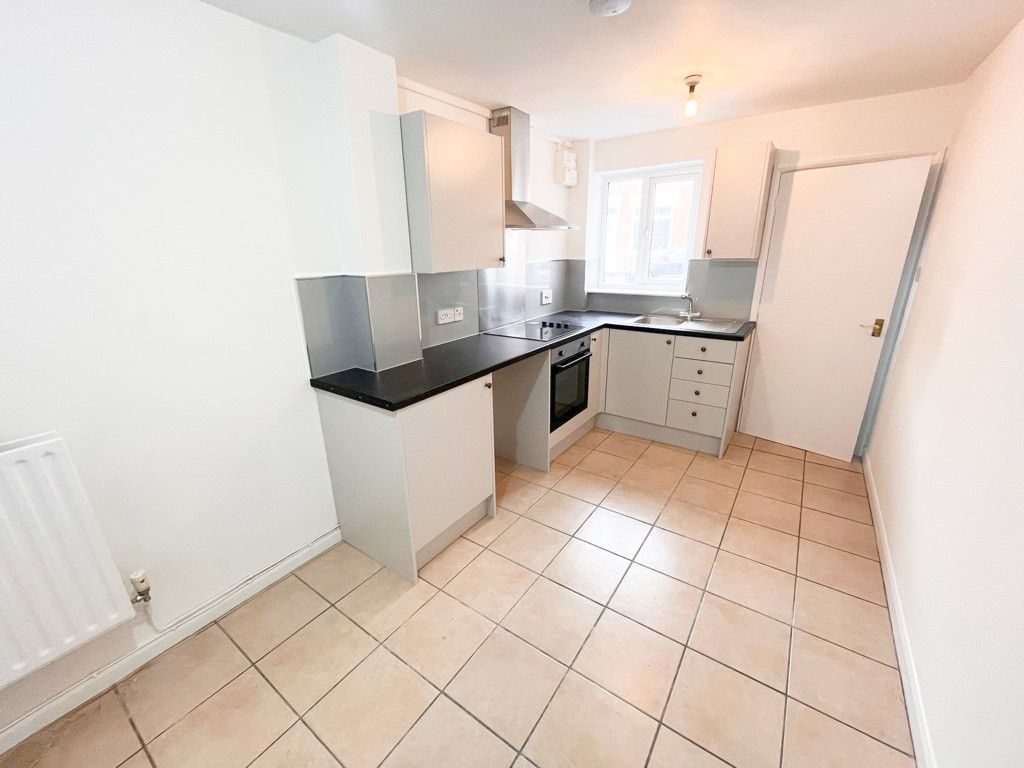 Property photo 2 of 6 Photo 6