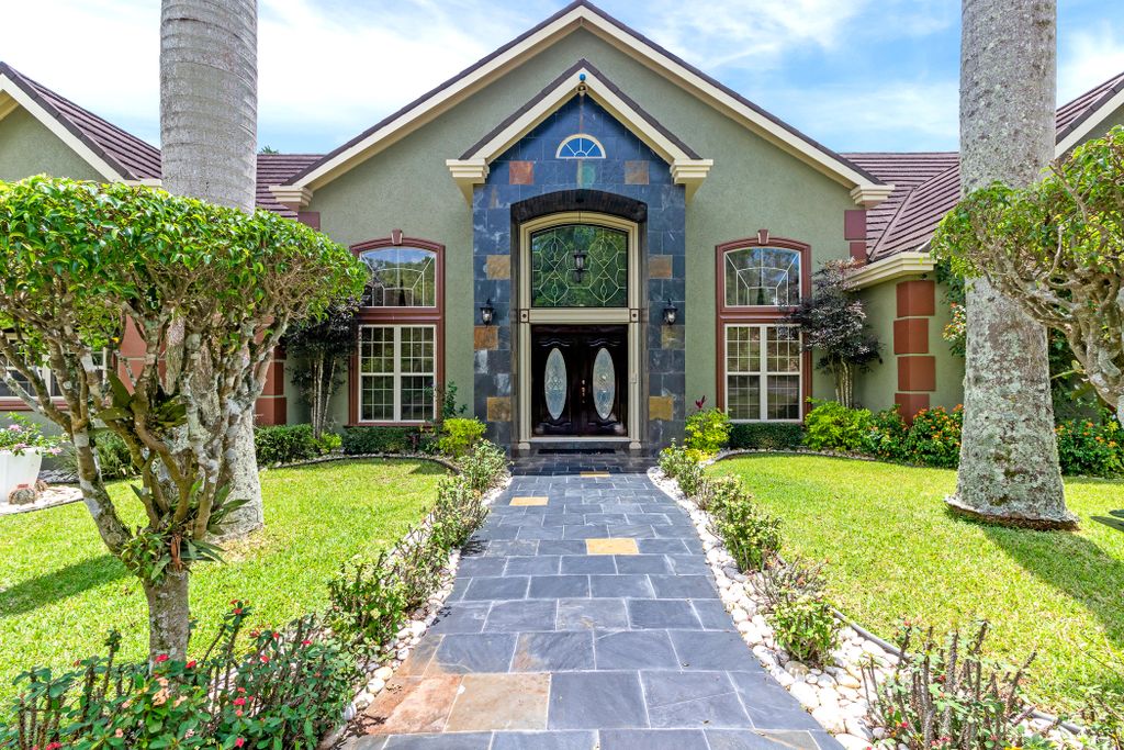 Property photo 1 of 58
