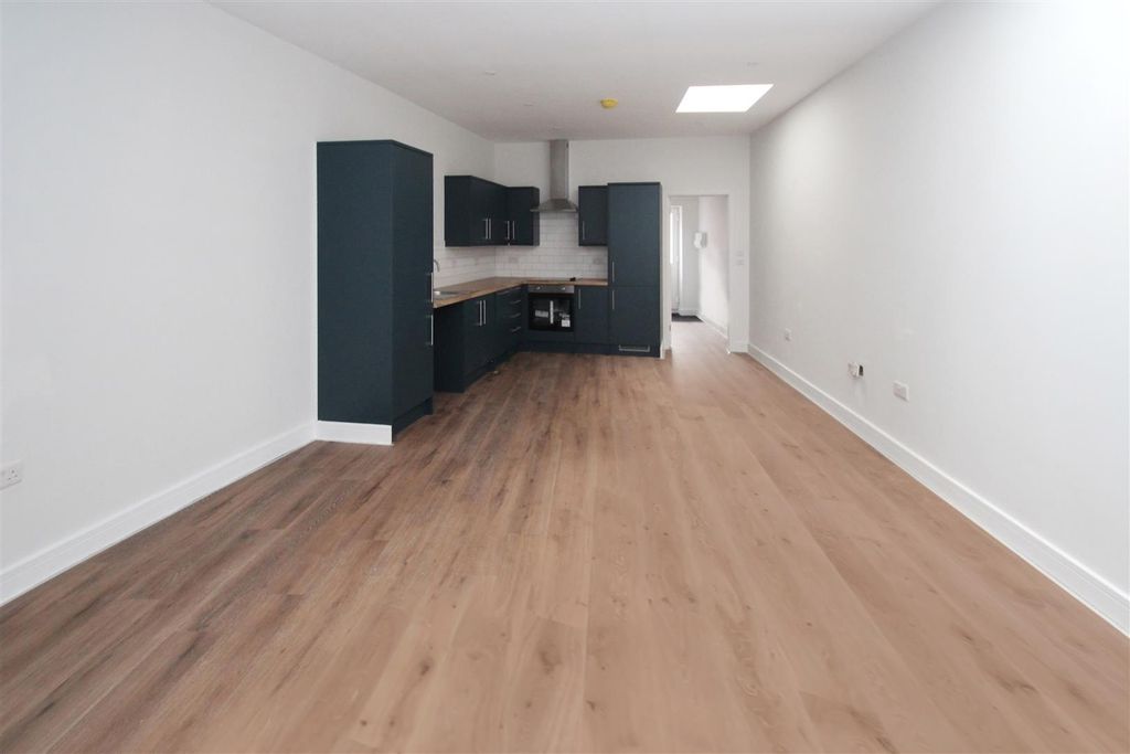 Property photo 2 of 7 Img_9748.Jpg