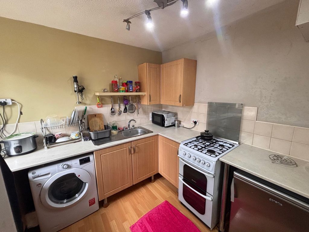 Property photo 2 of 10 Pbox-Img.Jpg