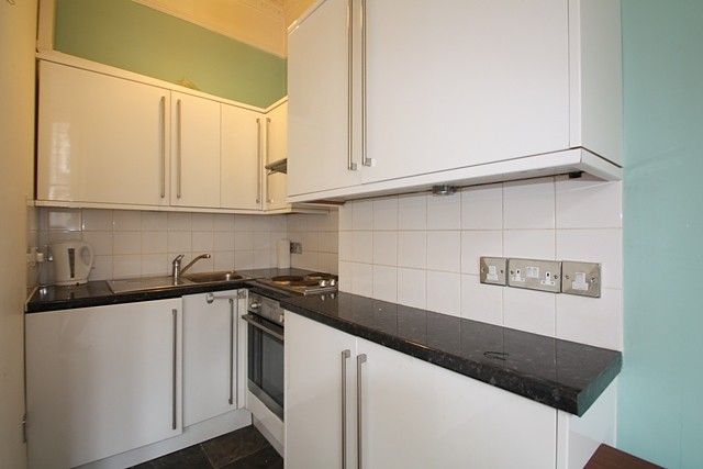 Property photo 3 of 4 Kitchen