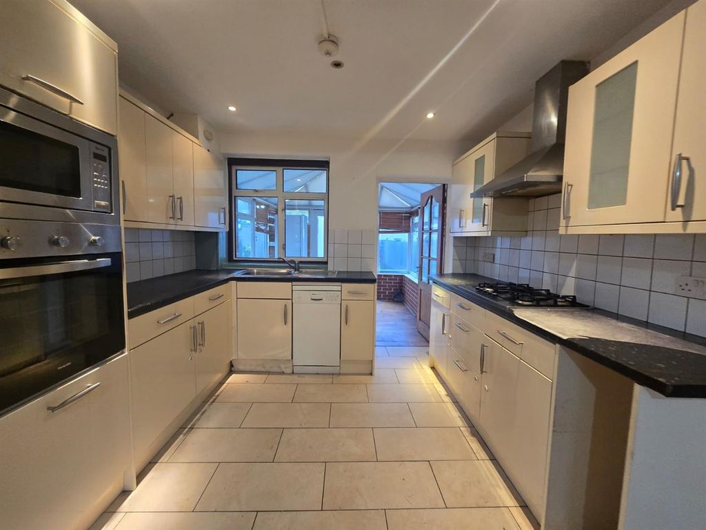 Property photo 2 of 11 Whatsapp Image 2025-12-16 At 14.32.53 (1).Jpeg