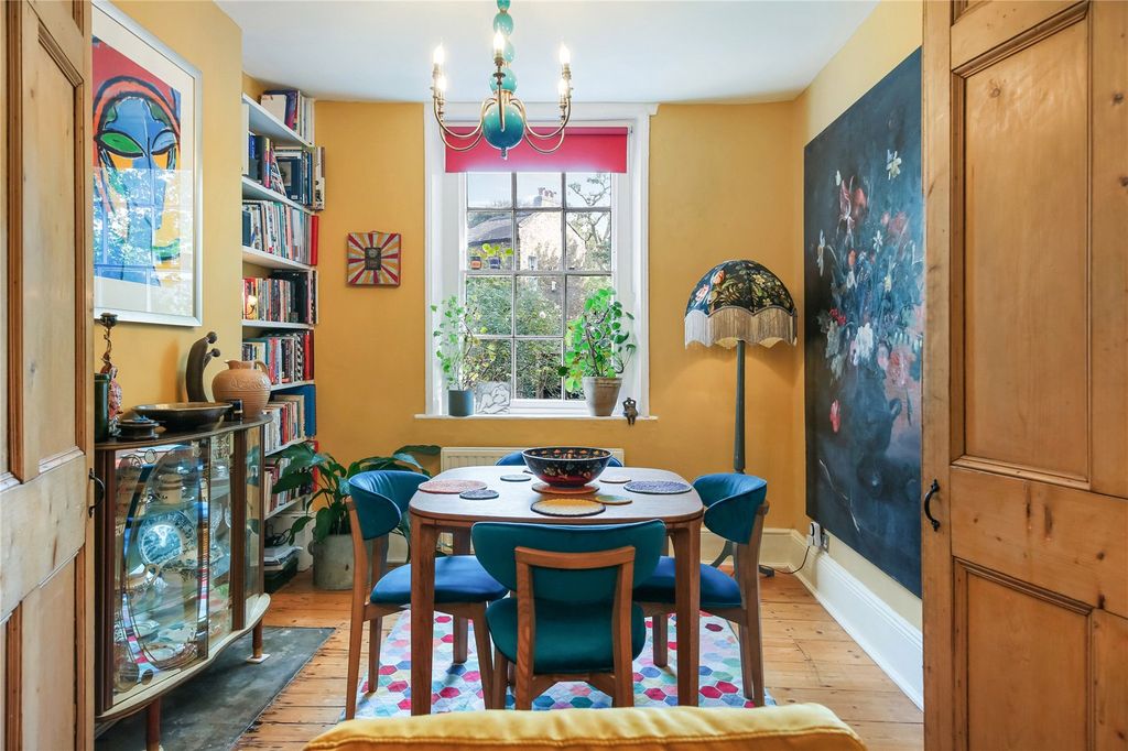 Property photo 2 of 20 Picture No. 19