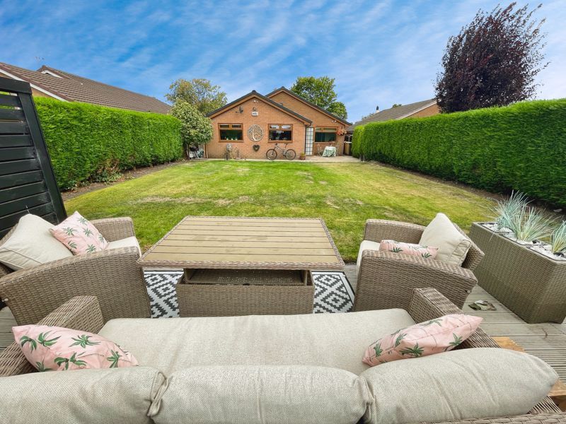 Property photo 2 of 27 Garden