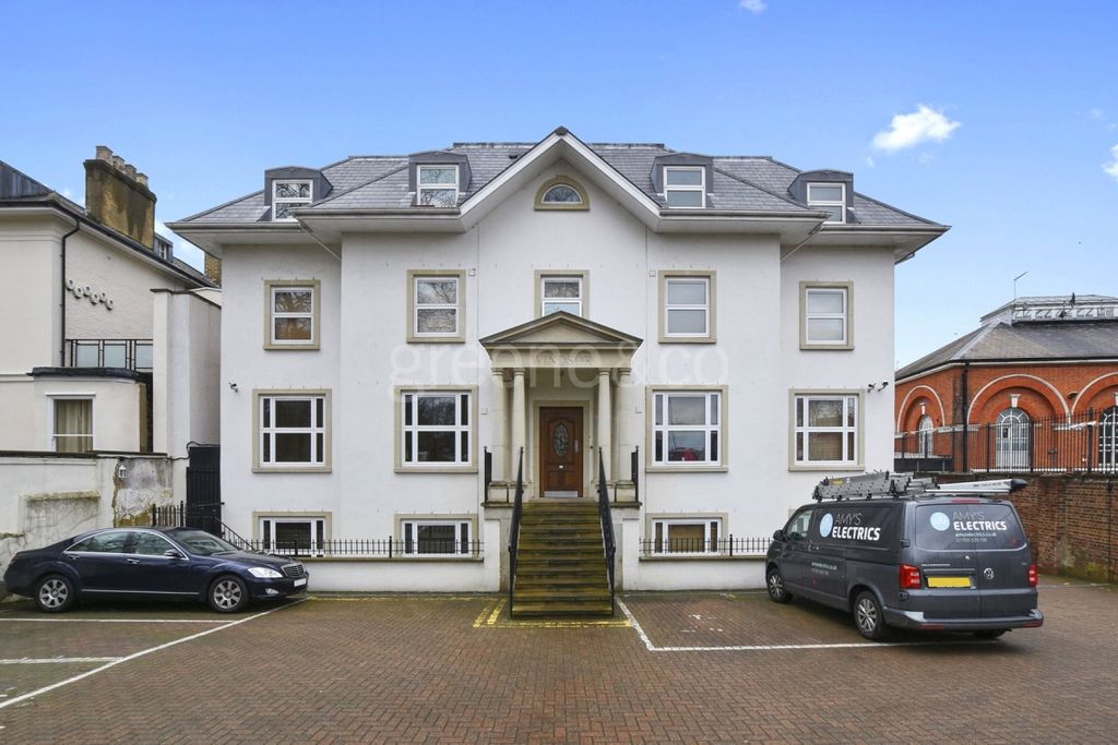 Property photo 2 of 6 Cro120833_12