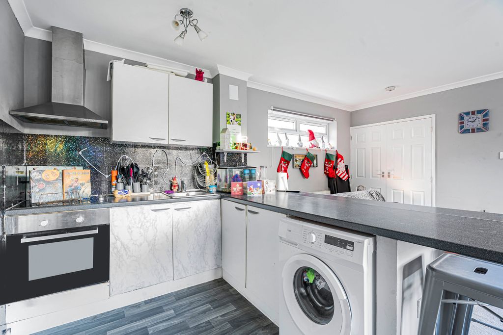 Property photo 2 of 11 Kitchen/Diner/Lounge