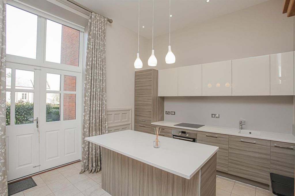 Property photo 2 of 20 Img_1387.Jpg