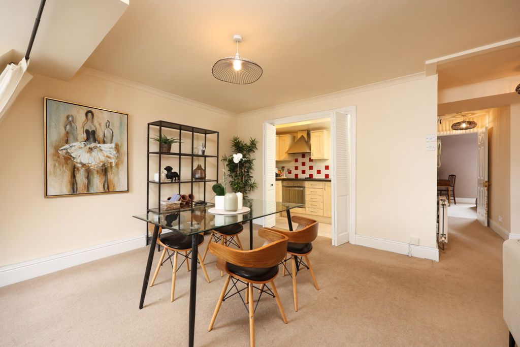 Property photo 3 of 8 Dining Area