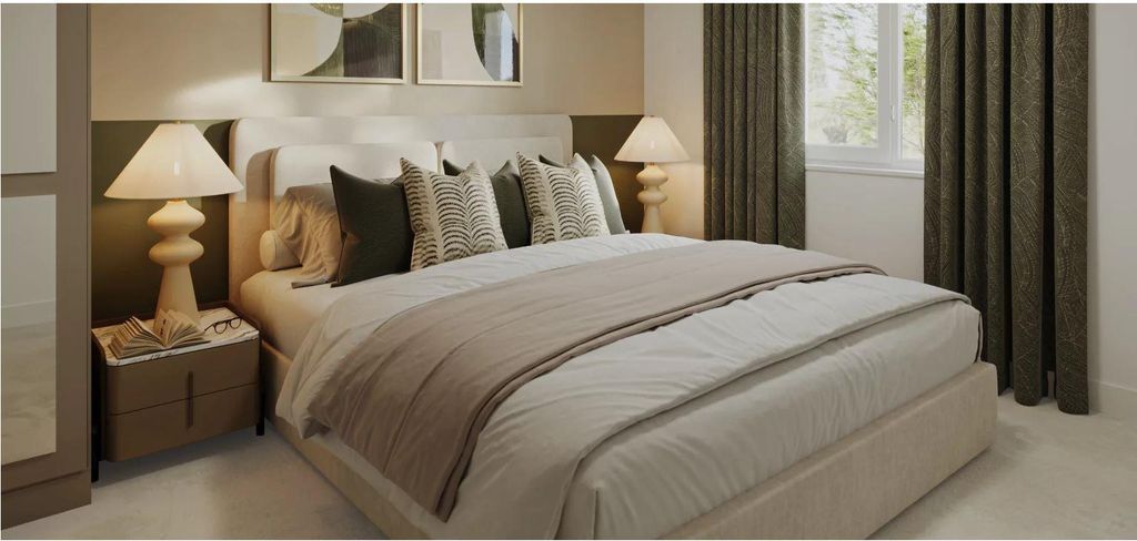 Property photo 2 of 7 Bedroom.Jpg