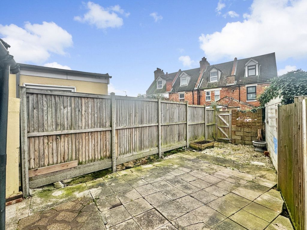 Property photo 2 of 11 Picture No. 06