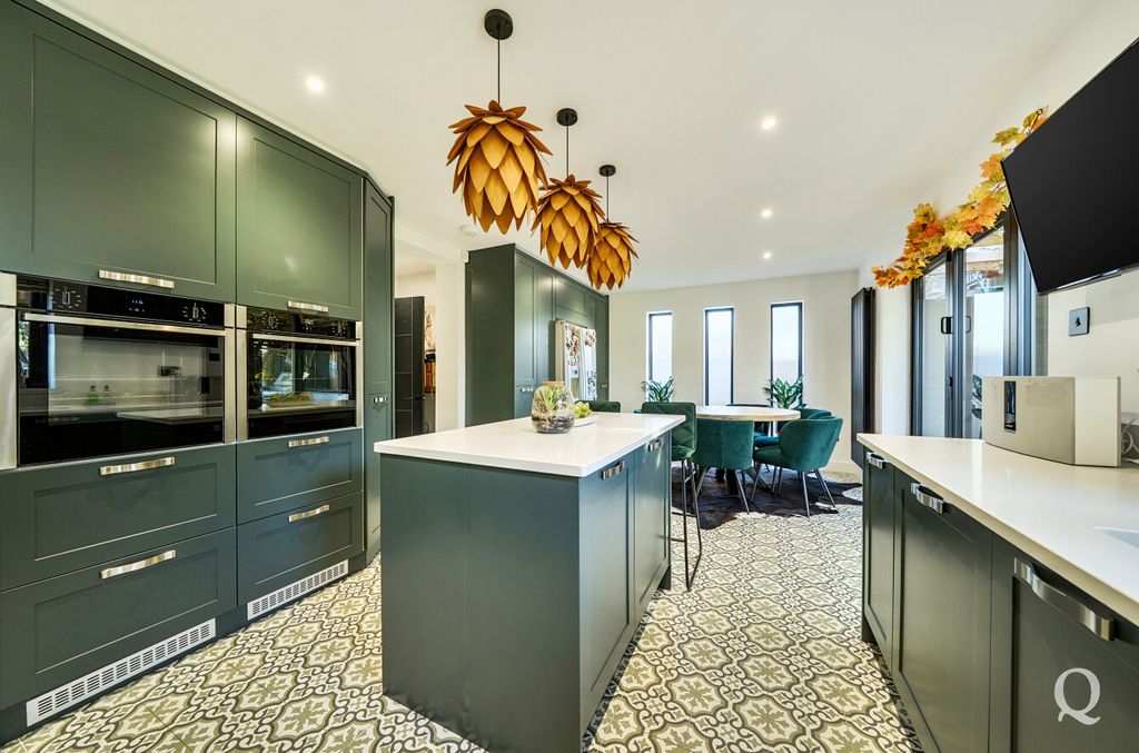 Property photo 2 of 25 c30Ec69B-c13B-40F...