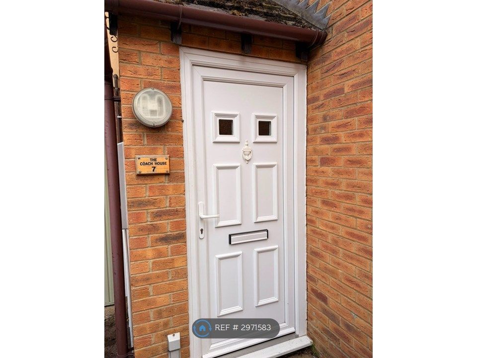 Property photo 2 of 35