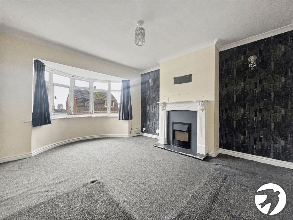 Property photo 3 of 9 Picture No. 17