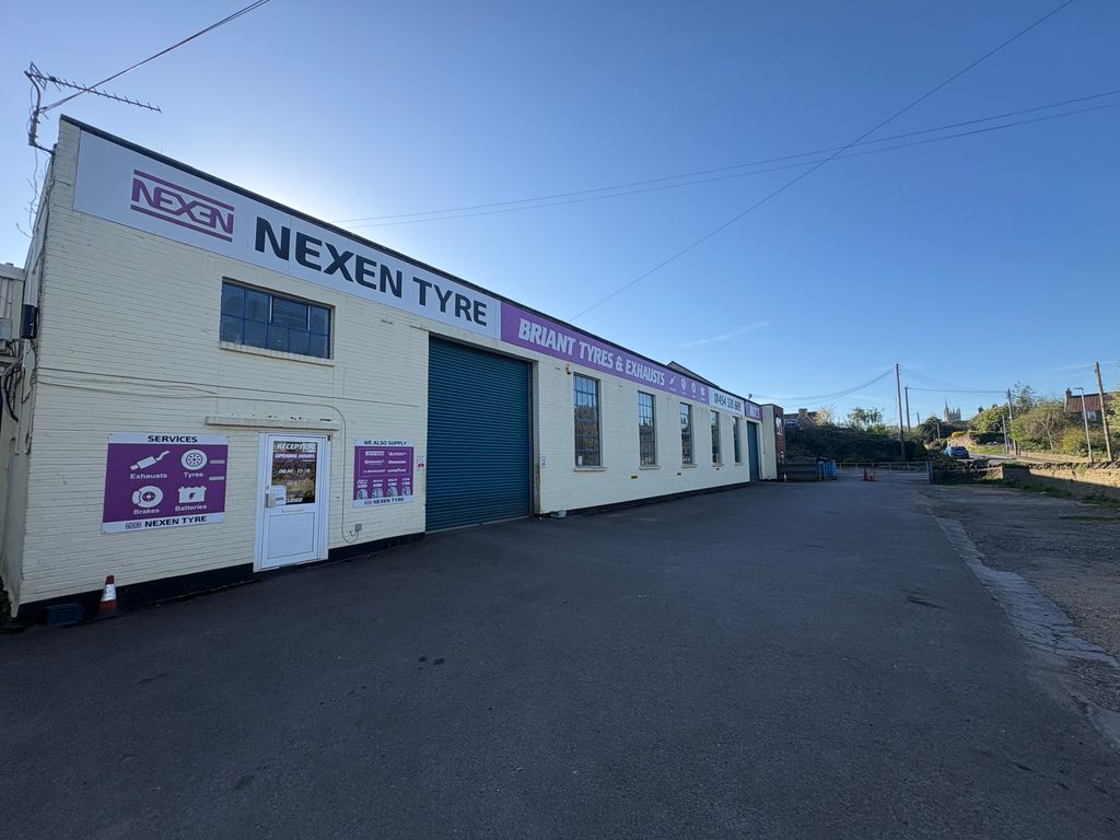 Property photo 1 of 11