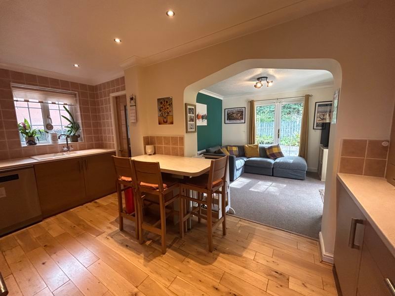 Property photo 3 of 17 Photo 10
