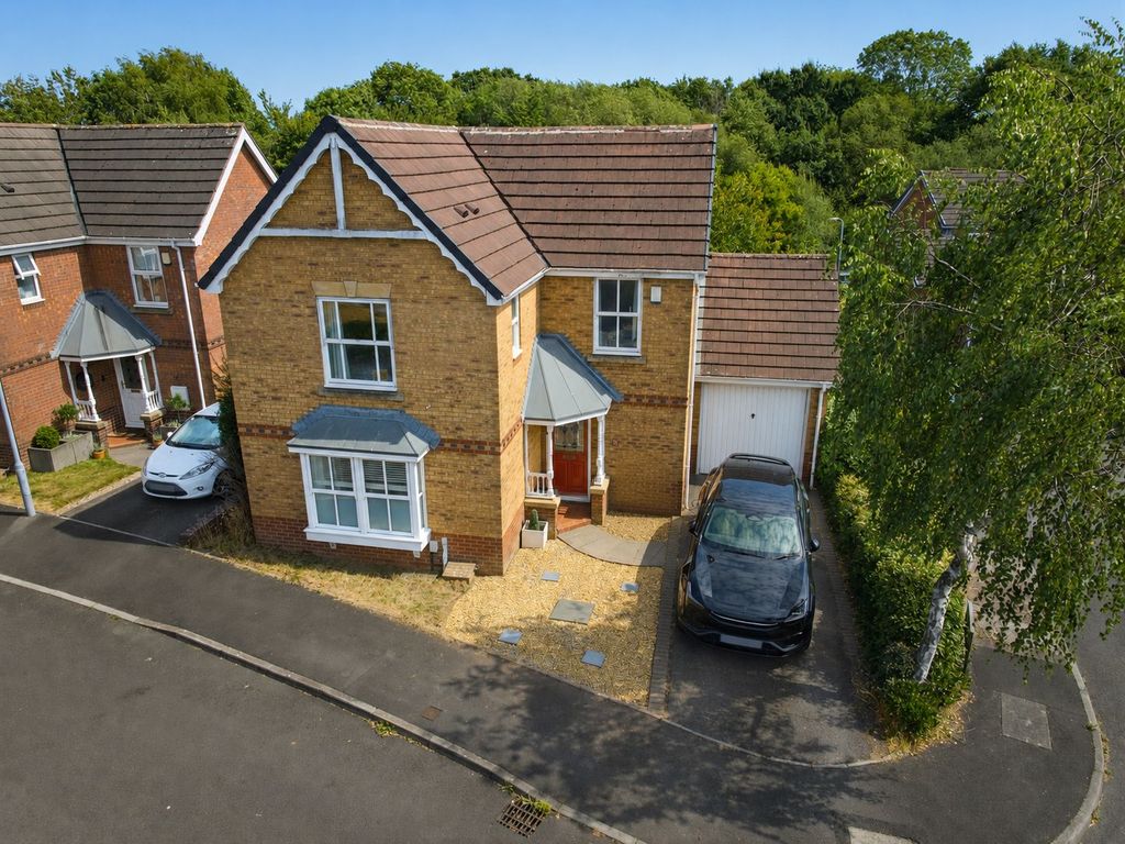 Property photo 1 of 27