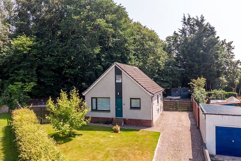 Property photo 1 of 19