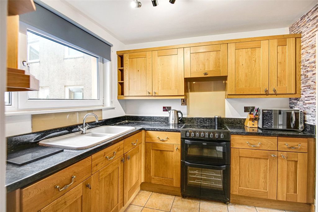 Property photo 3 of 19 Picture No. 11