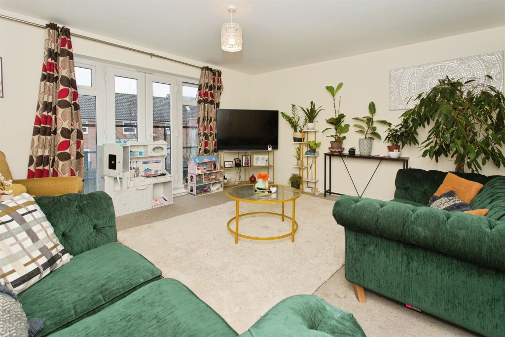 Property photo 3 of 14