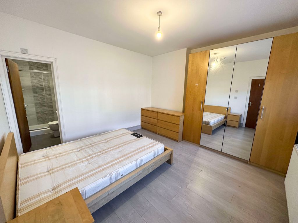 Property photo 1 of 5 Photo 27