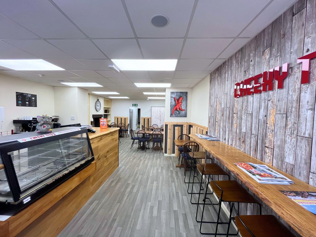 Property photo 2 of 6 Img_382_4_Original.Jpg