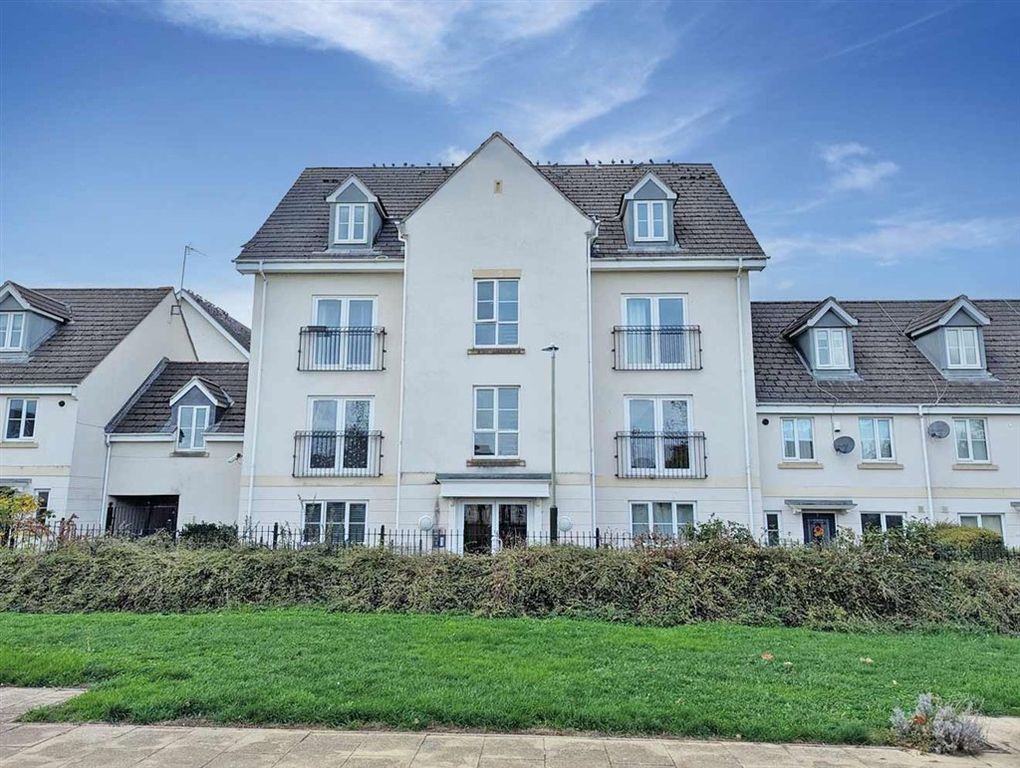 Property photo 1 of 11