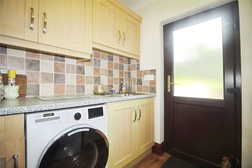 Property photo 2 of 22 Picture No. 06