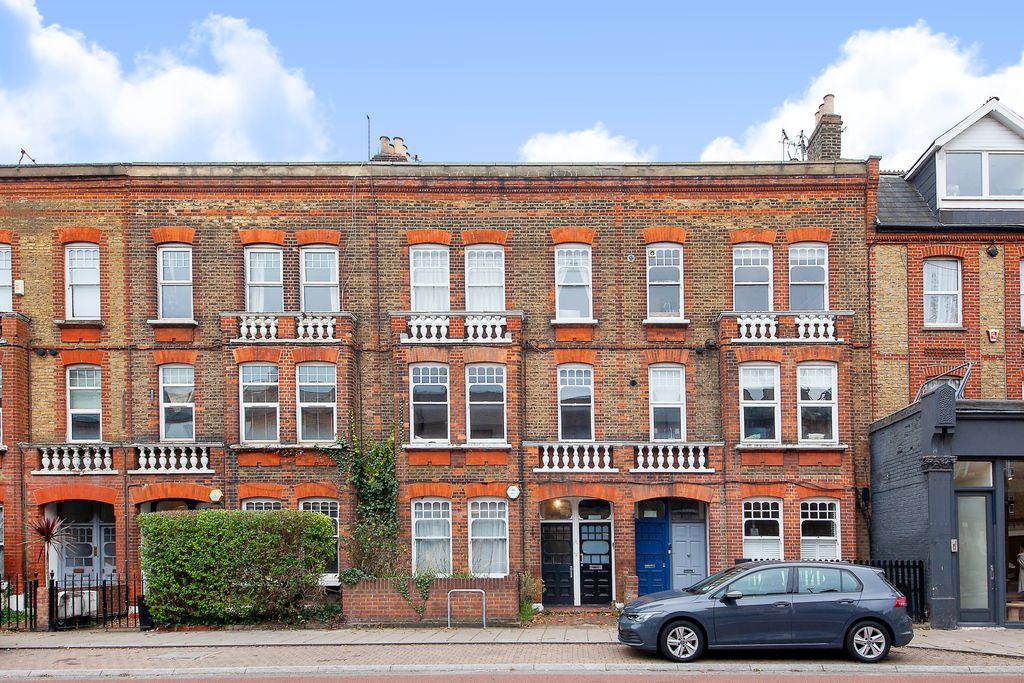 Property photo 1 of 11