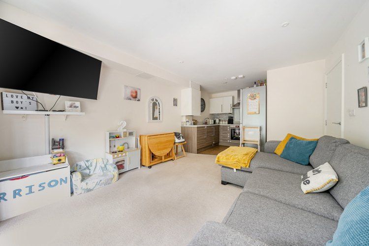 Property photo 2 of 14