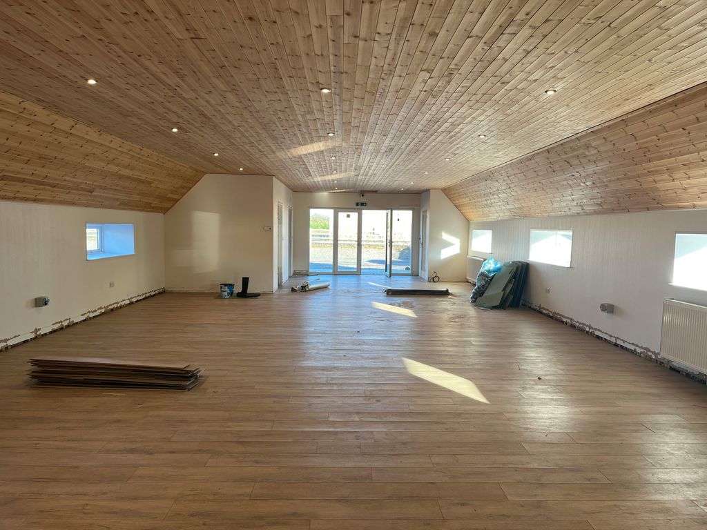 Property photo 2 of 13 Img_5086.Jpg