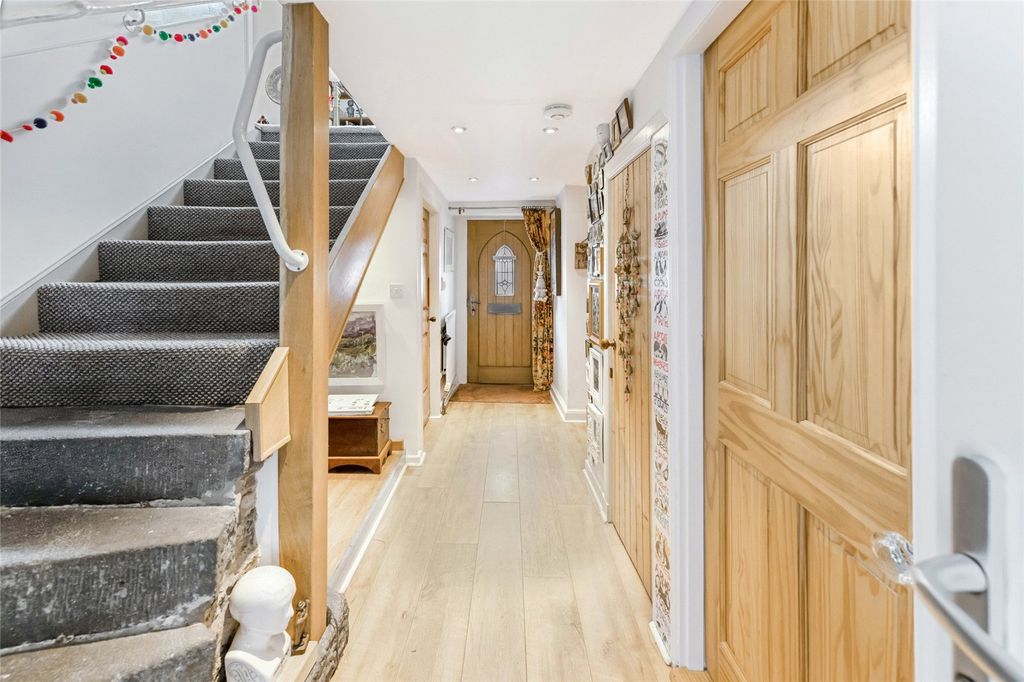 Property photo 2 of 25 Picture No. 26