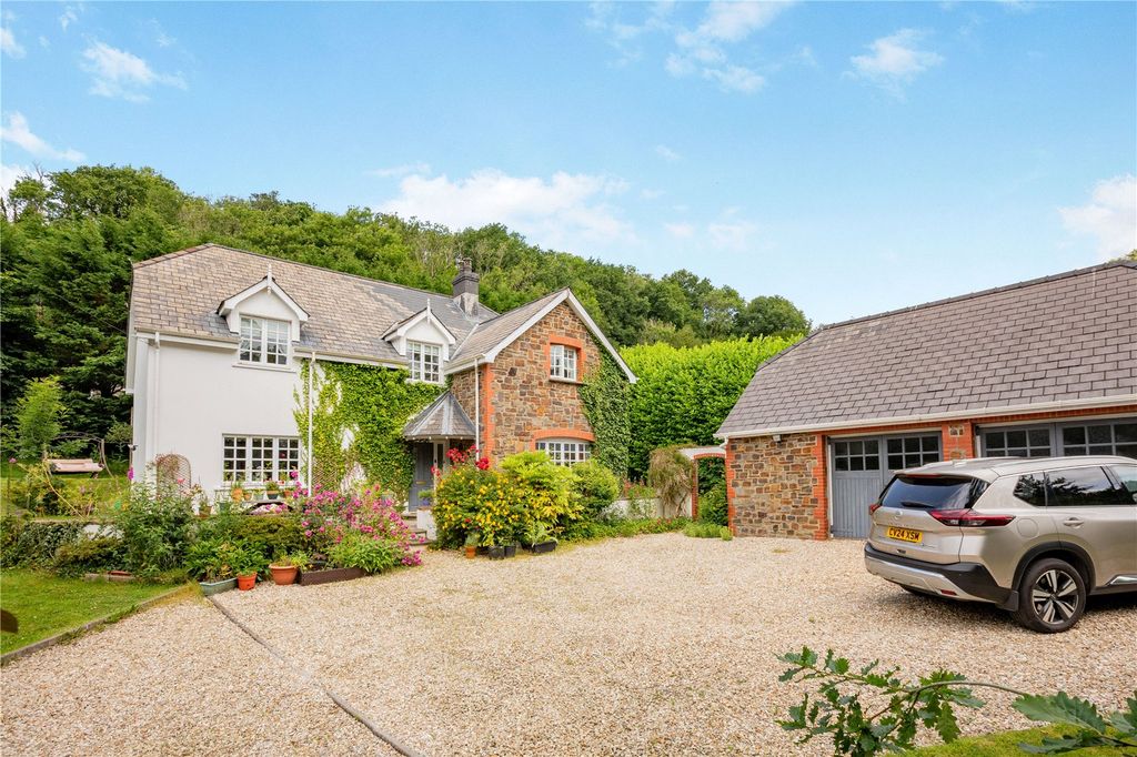 Property photo 1 of 31 Picture No. 32