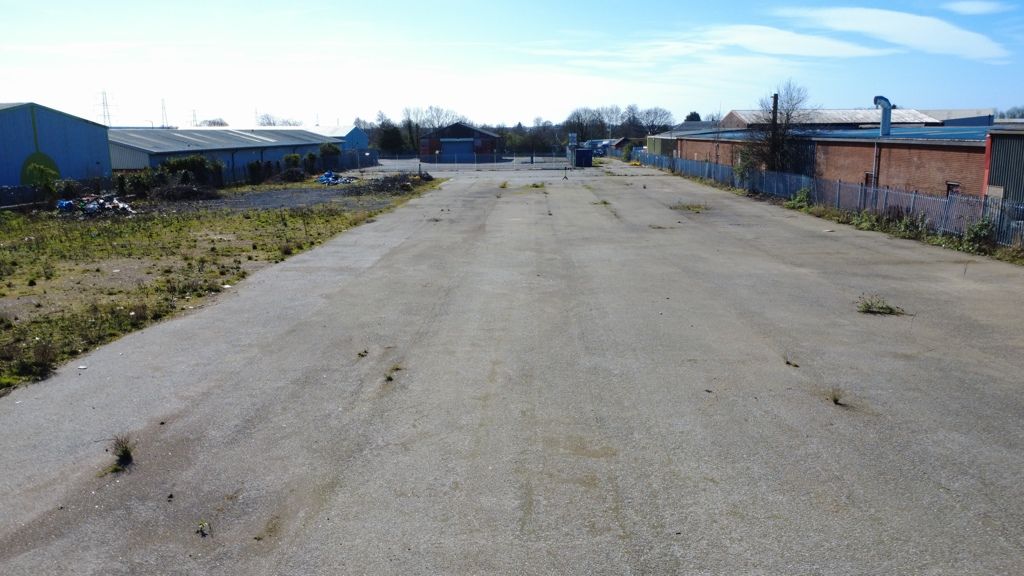 Property photo 2 of 7 Photo 4