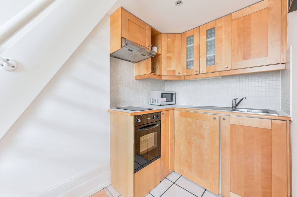 Property photo 3 of 5