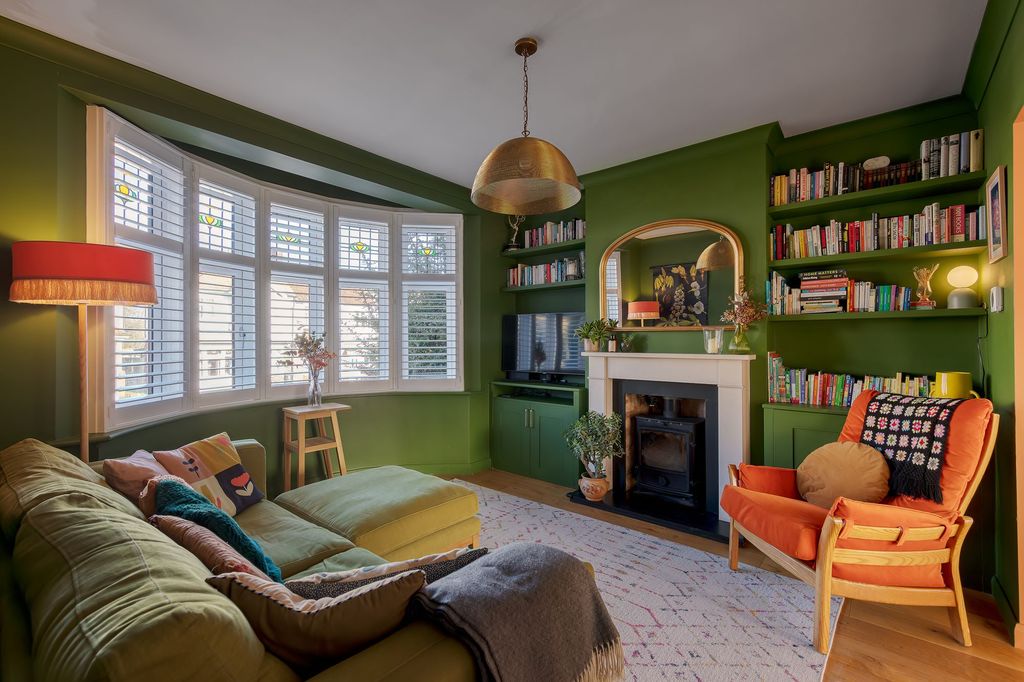 Property photo 2 of 36