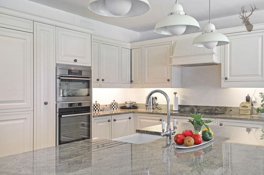Additional image 10 of 3 bed detached bungalow for saleHomefield Close, Epping CM16