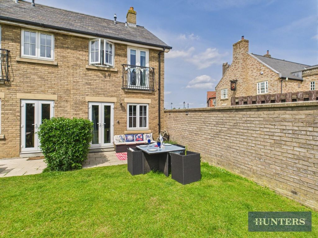 Property photo 3 of 24 Garden