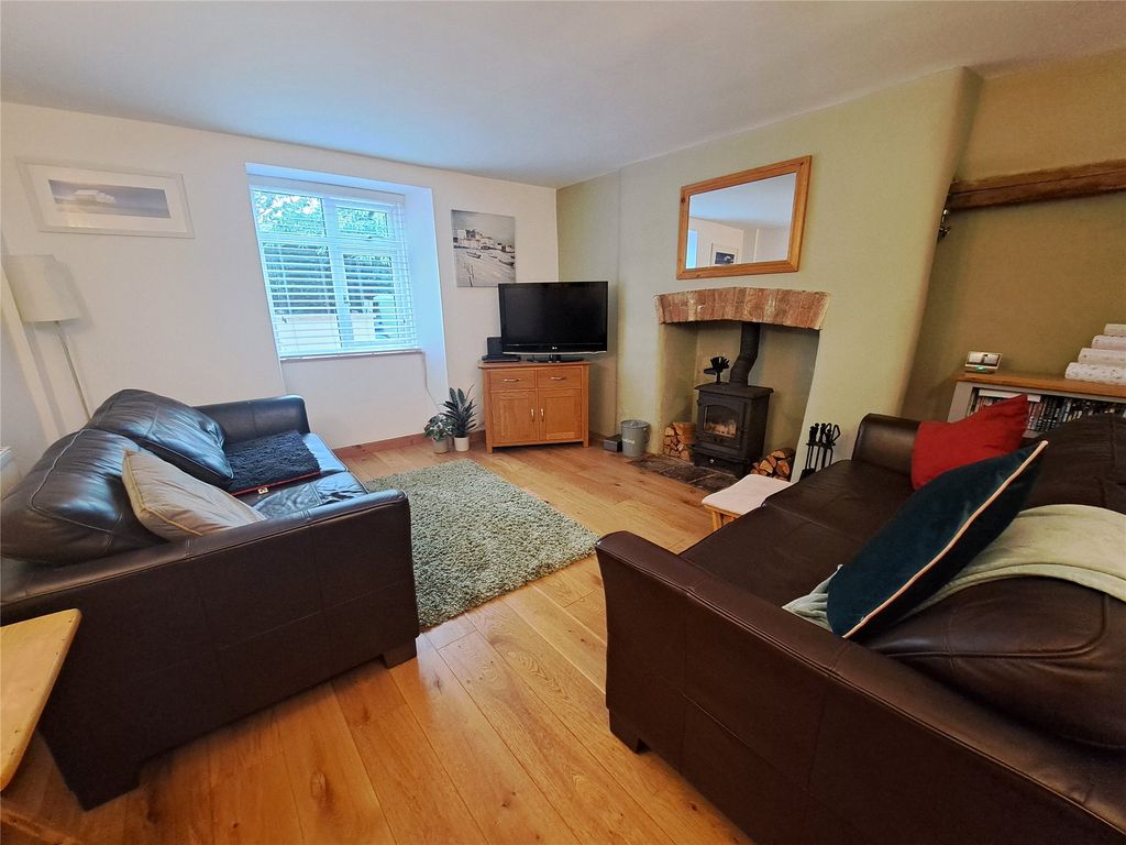 Property photo 2 of 21 Picture No. 05