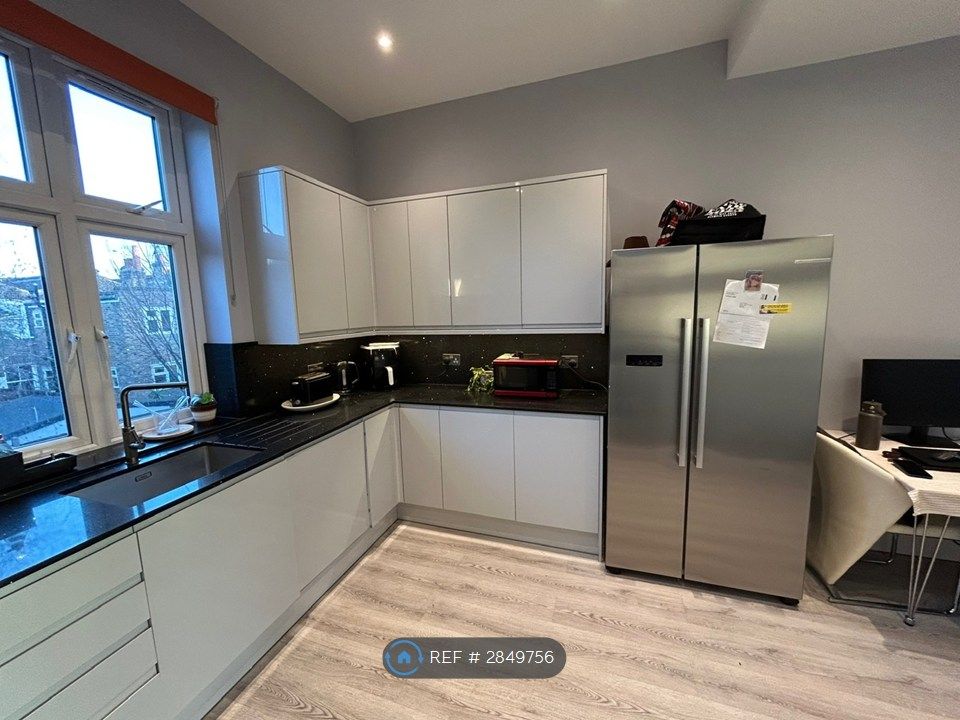 Property photo 3 of 23