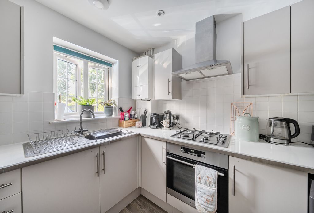 Property photo 3 of 19 1325639-6-68931F2...