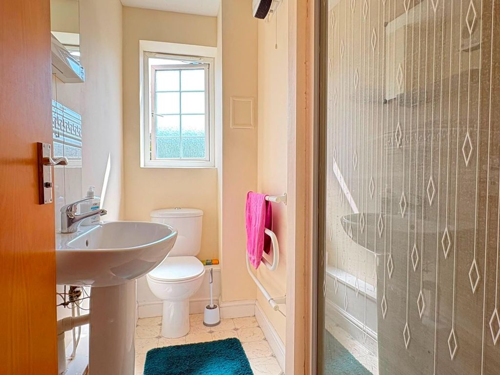Property photo 3 of 7 Ensuite.Jpeg