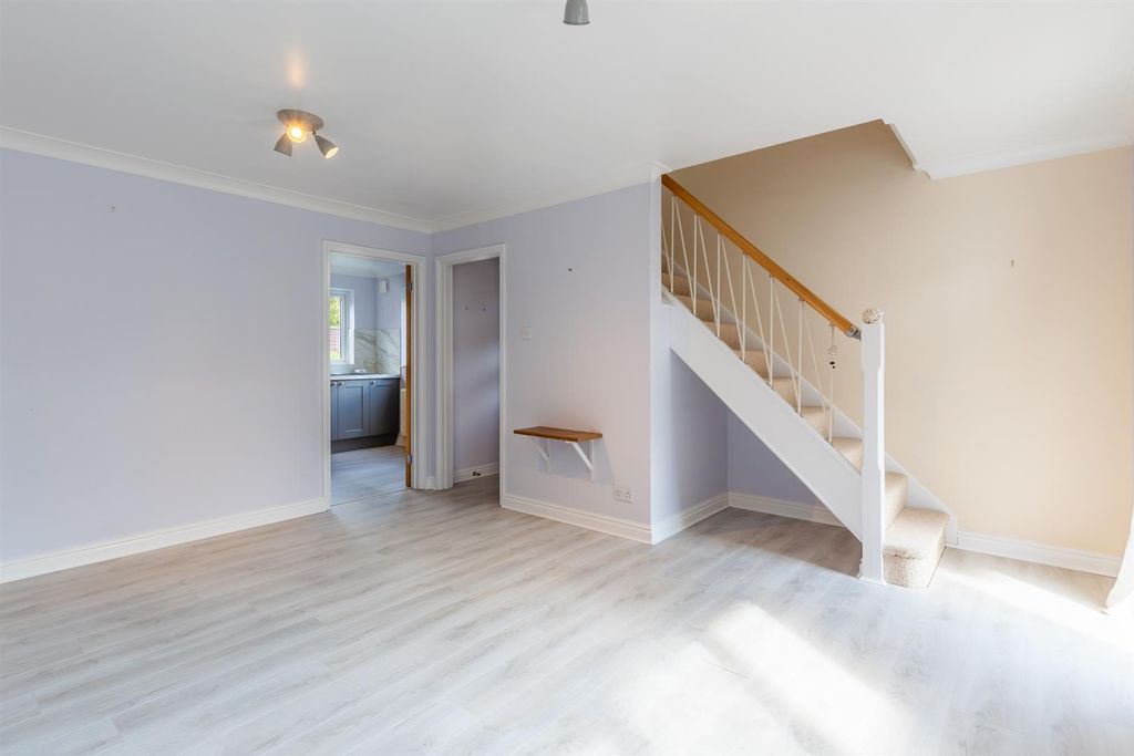 Property photo 3 of 24