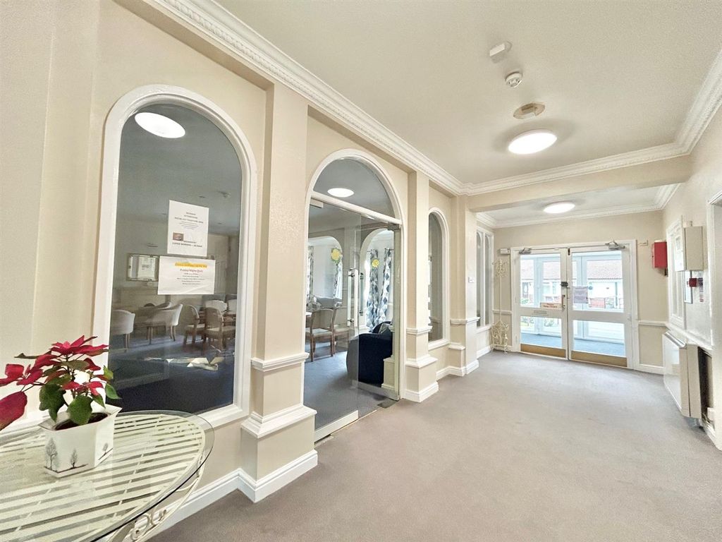 Property photo 2 of 9 Entrance.Jpg